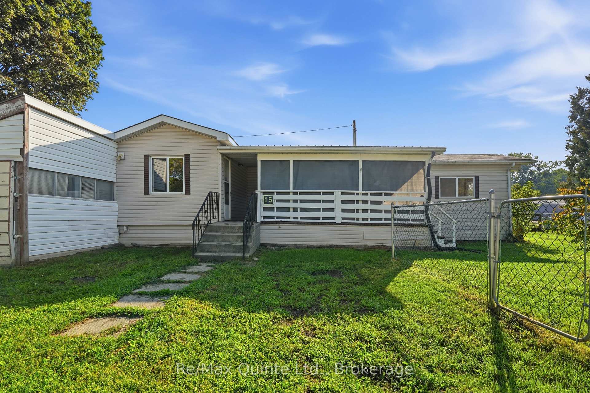 Photo 3 of Unit 15, 63 Whites Road, Quinte West, Sidney Ward — HOMEH