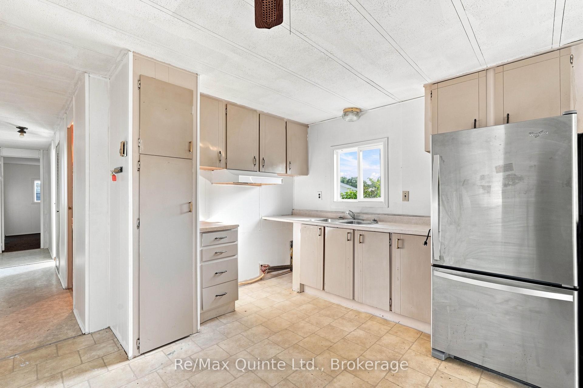 Photo 5 of Unit 15, 63 Whites Road, Quinte West, Sidney Ward — HOMEH