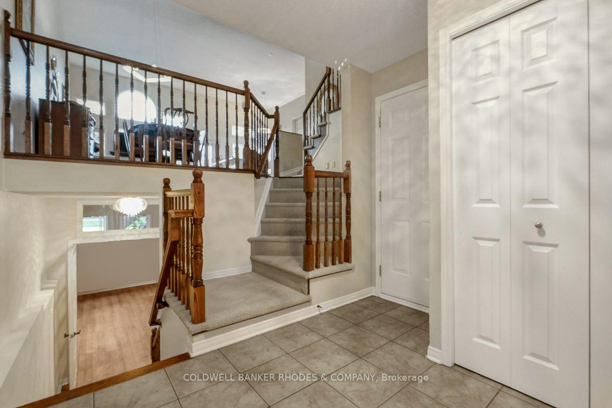 Photo 4 of 157 Gladeview Private, Ottawa, Upper Hunt Club — HOMEH