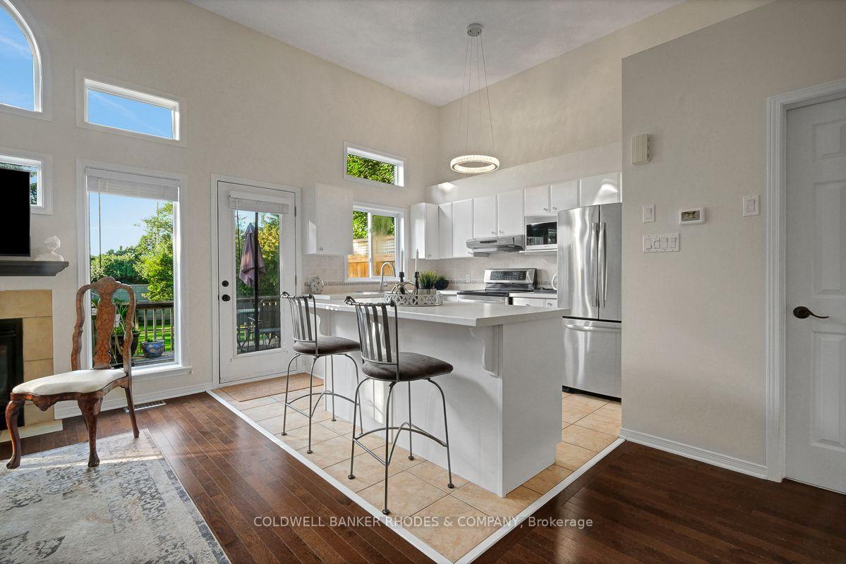 Photo 10 of 157 Gladeview Private, Ottawa, Upper Hunt Club — HOMEH