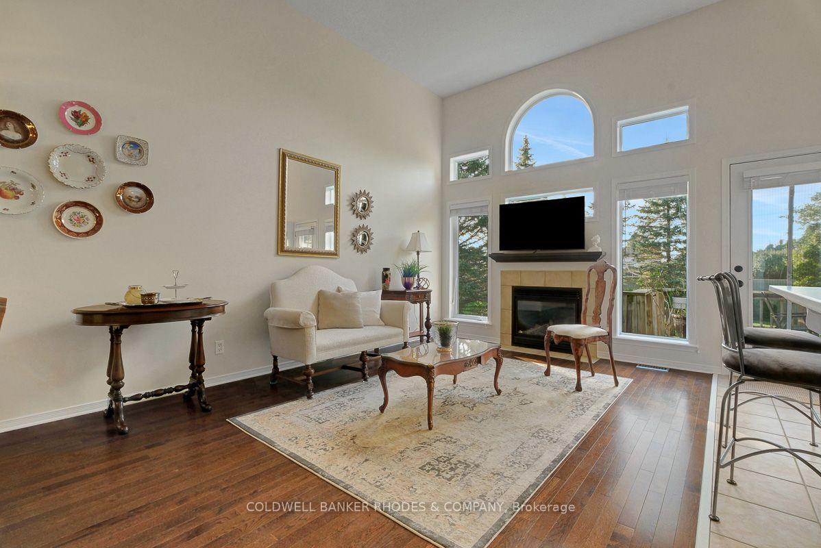 Photo 12 of 157 Gladeview Private, Ottawa, Upper Hunt Club — HOMEH