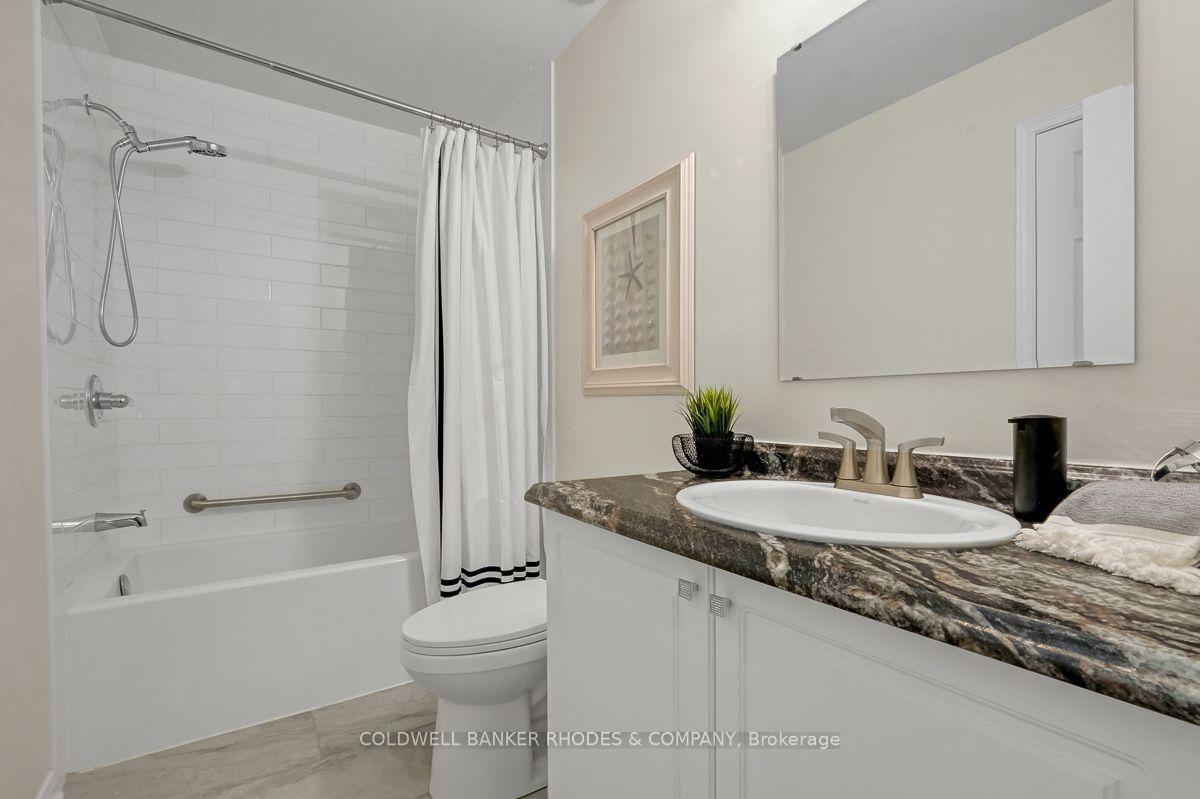 Photo 15 of 157 Gladeview Private, Ottawa, Upper Hunt Club — HOMEH