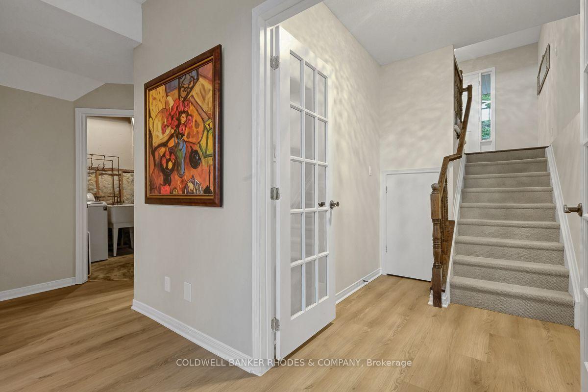 Photo 17 of 157 Gladeview Private, Ottawa, Upper Hunt Club — HOMEH