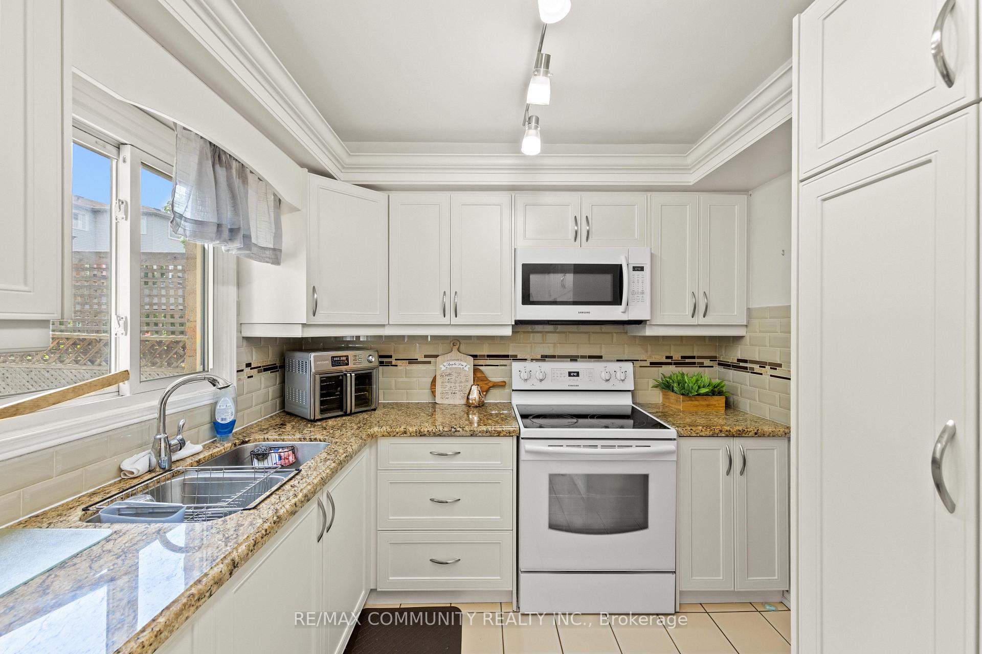 Photo 11 of 5 Plowman Drive, Ajax, Central — HOMEH