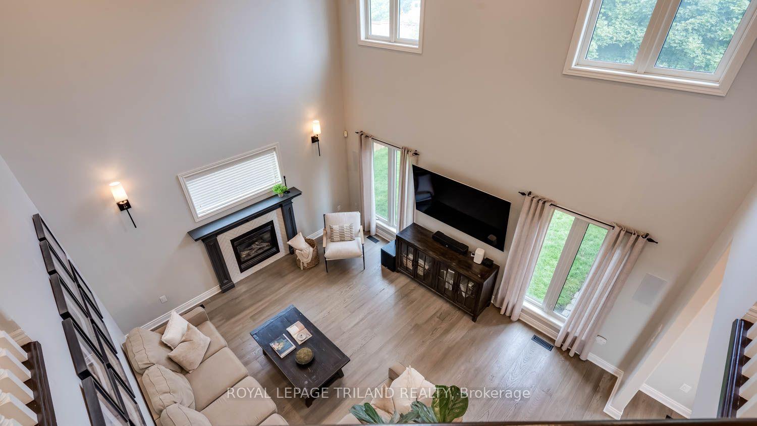 Photo 7 of 14 Willard Crescent, Middlesex Centre, Kilworth — HOMEH
