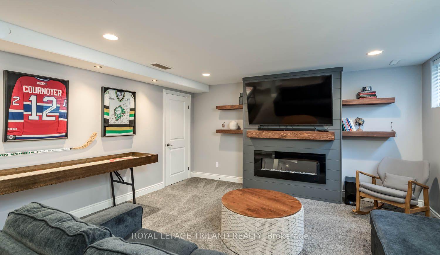 Photo 28 of 14 Willard Crescent, Middlesex Centre, Kilworth — HOMEH