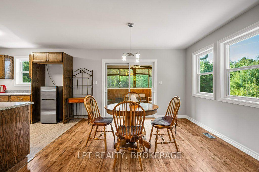 Photo 8 of 131 Leisure Point Road, Rideau Lakes, Rideau Lakes (South Crosby) Twp — HOMEH
