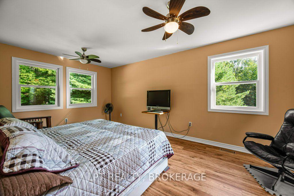 Photo 19 of 131 Leisure Point Road, Rideau Lakes, Rideau Lakes (South Crosby) Twp — HOMEH