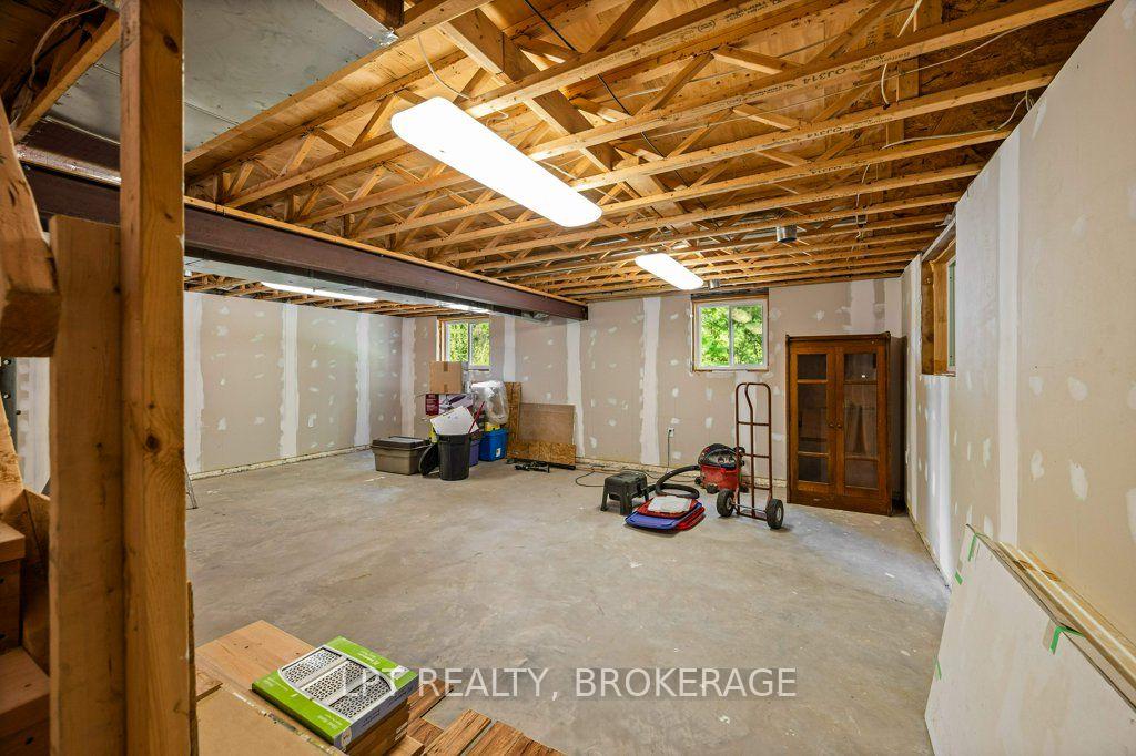 Photo 22 of 131 Leisure Point Road, Rideau Lakes, Rideau Lakes (South Crosby) Twp — HOMEH
