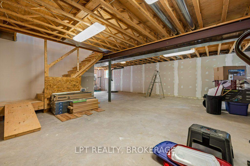 Photo 23 of 131 Leisure Point Road, Rideau Lakes, Rideau Lakes (South Crosby) Twp — HOMEH