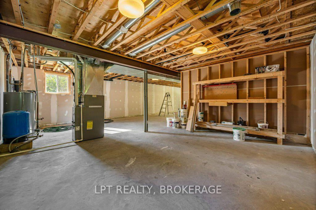 Photo 25 of 131 Leisure Point Road, Rideau Lakes, Rideau Lakes (South Crosby) Twp — HOMEH