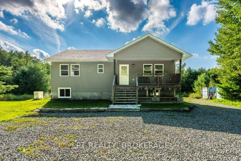 Photo 30 of 131 Leisure Point Road, Rideau Lakes, Rideau Lakes (South Crosby) Twp — HOMEH