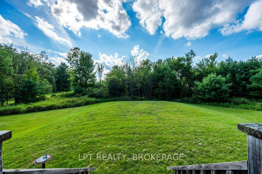 Photo 37 of 131 Leisure Point Road, Rideau Lakes, Rideau Lakes (South Crosby) Twp — HOMEH