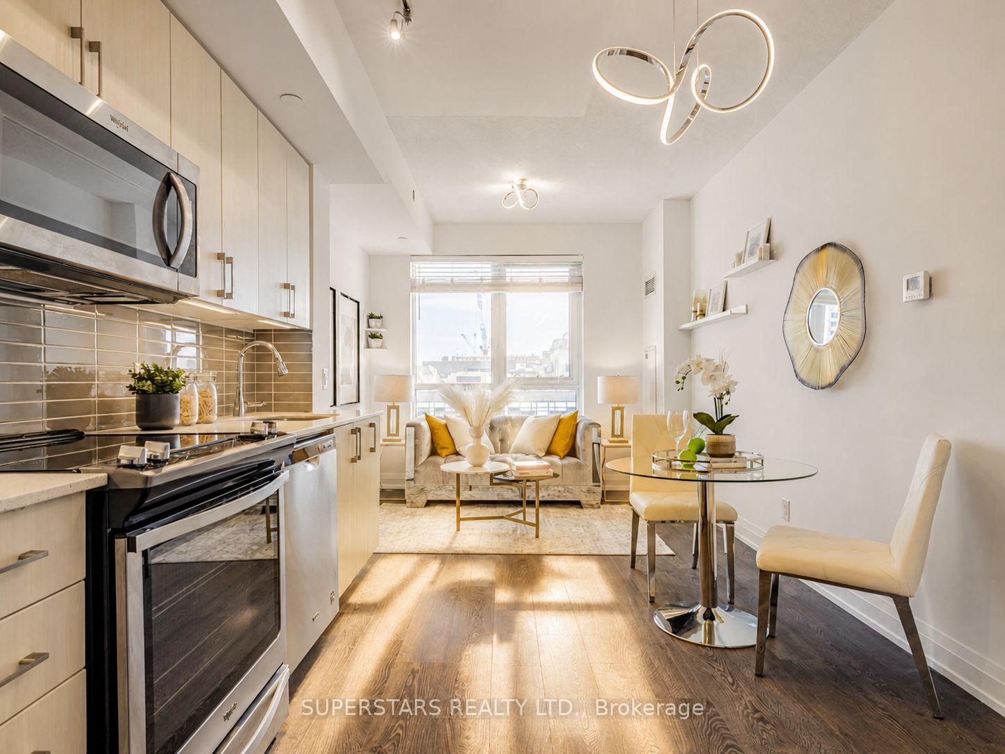 Photo 4 of Unit 927, 591 sheppard Avenue E, North York, Bayview Village — HOMEH