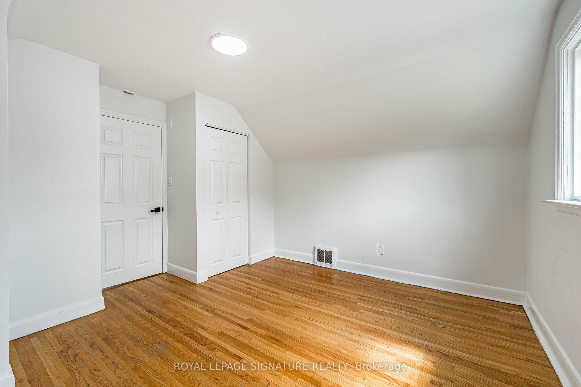 Photo 22 of 7 Putney Road, Etobicoke, Alderwood — HOMEH