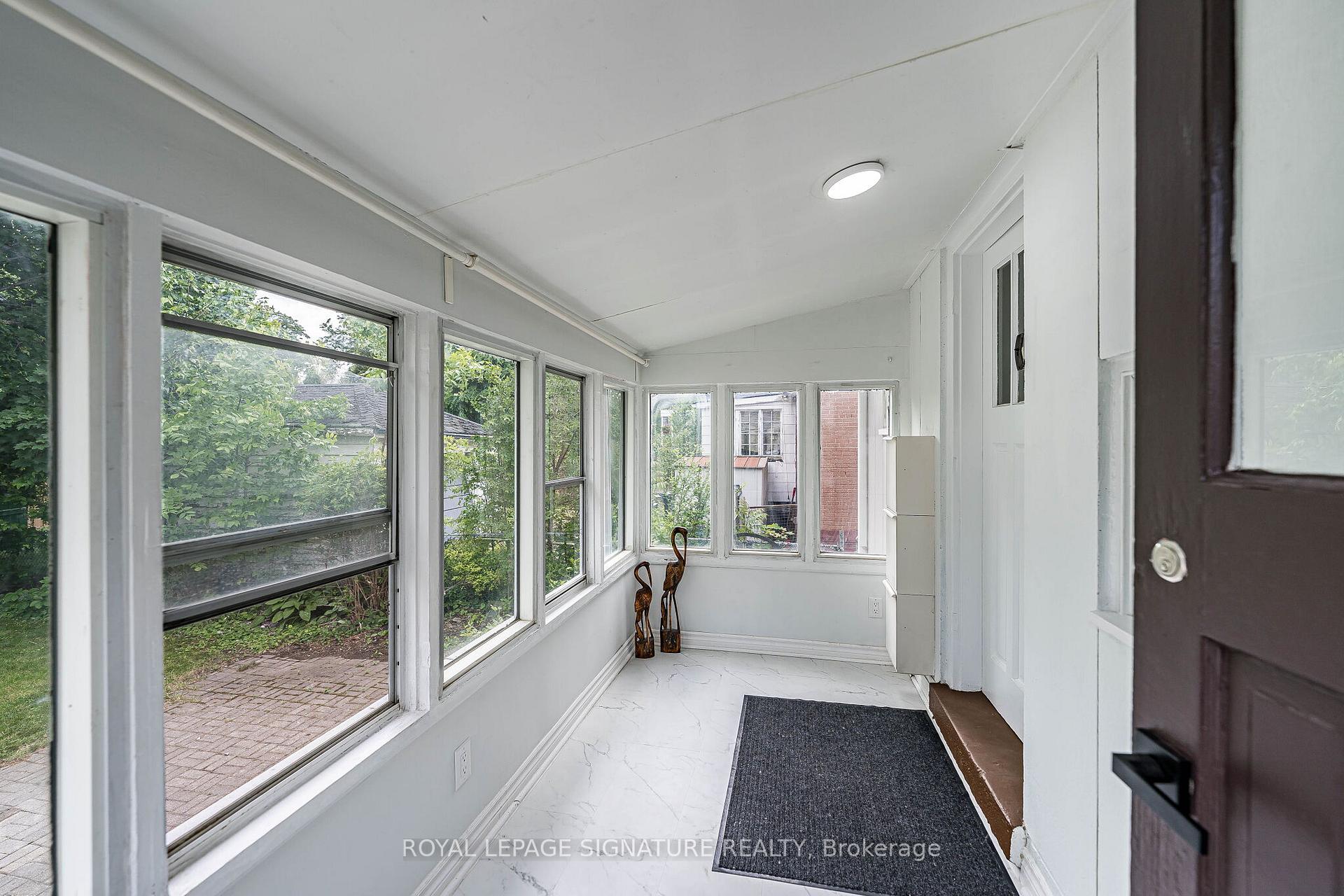 Photo 37 of 7 Putney Road, Etobicoke, Alderwood — HOMEH