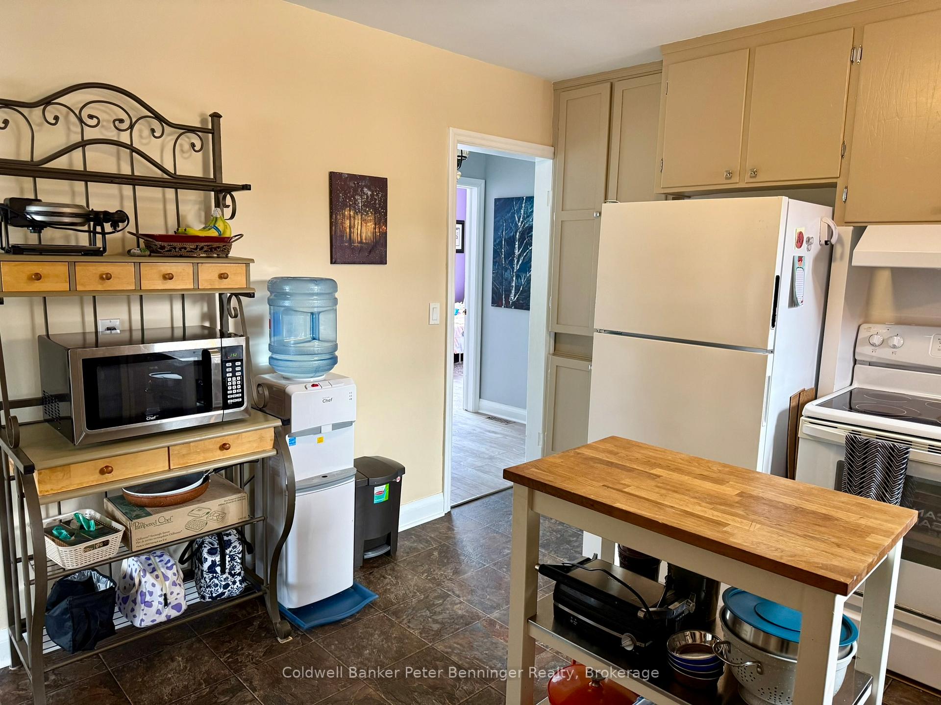 Photo 7 of 501 Napier Street, Brockton — HOMEH
