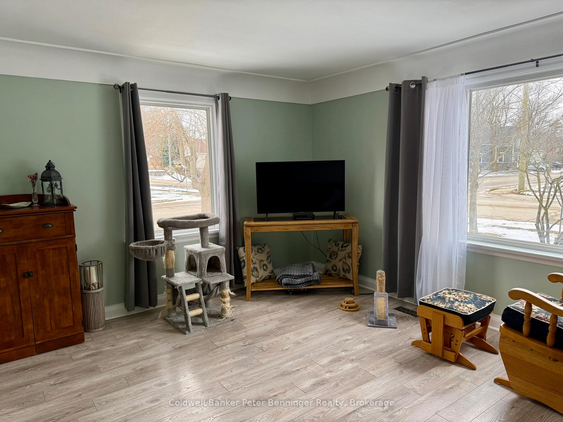 Photo 16 of 501 Napier Street, Brockton — HOMEH