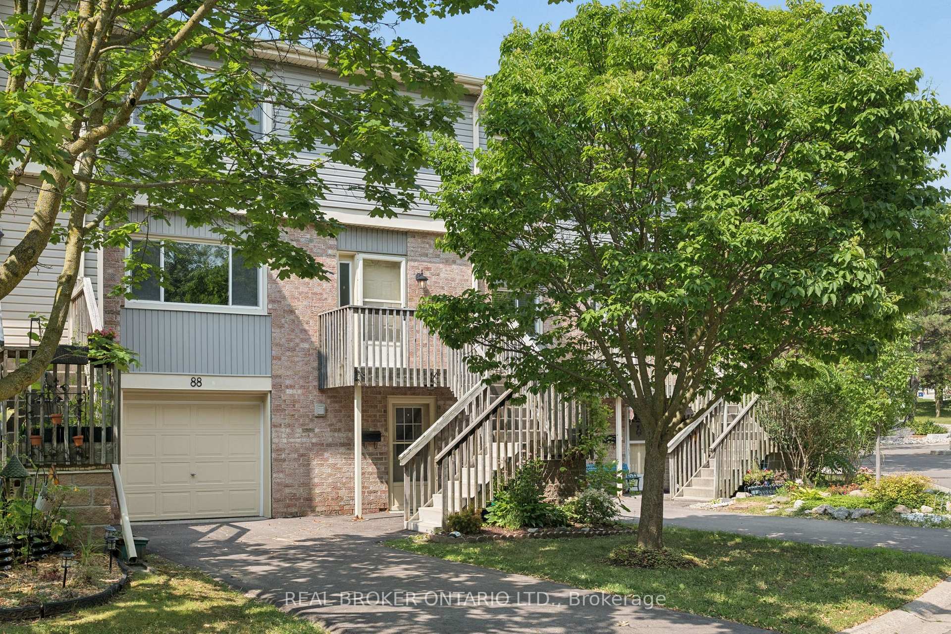 Photo 2 of Unit 88, 30 Green Valley Drive, Kitchener, Pioneer Park — HOMEH