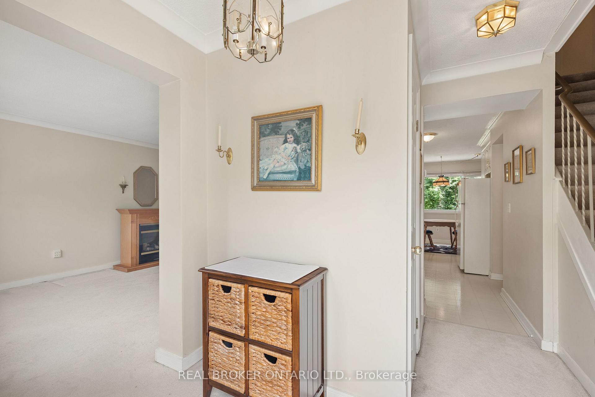 Photo 4 of Unit 88, 30 Green Valley Drive, Kitchener, Pioneer Park — HOMEH