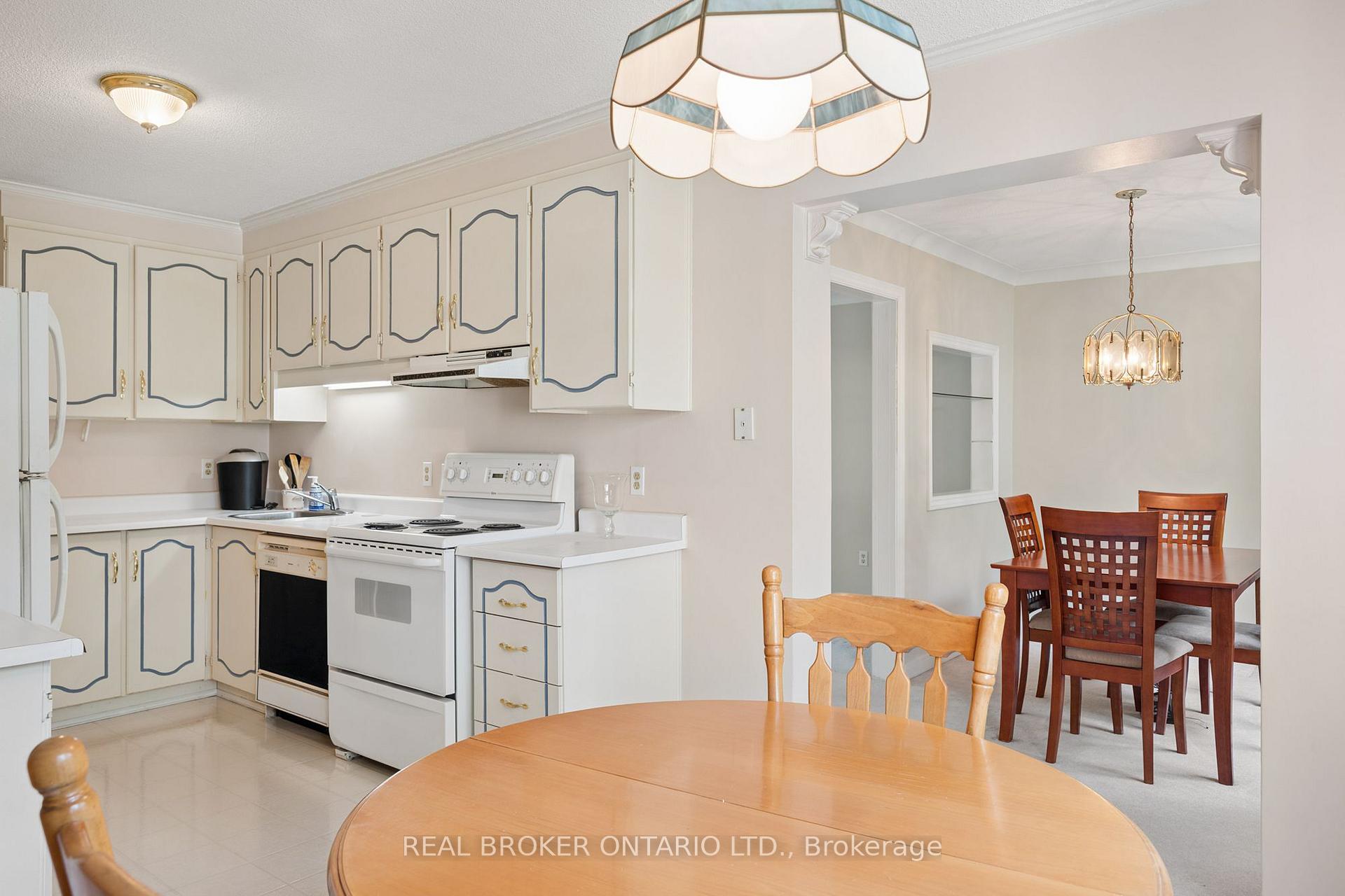 Photo 12 of Unit 88, 30 Green Valley Drive, Kitchener, Pioneer Park — HOMEH