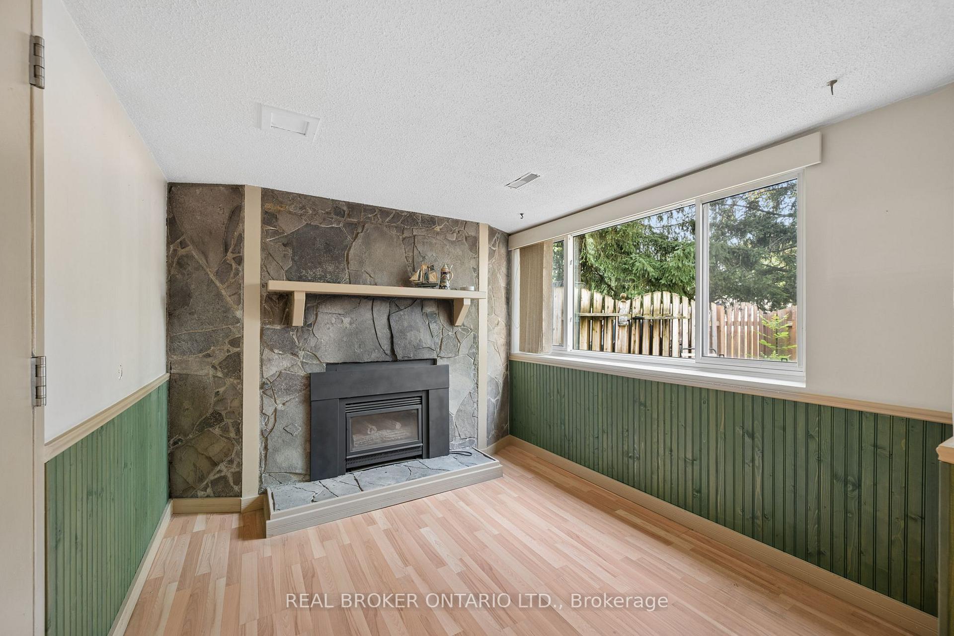 Photo 26 of Unit 88, 30 Green Valley Drive, Kitchener, Pioneer Park — HOMEH