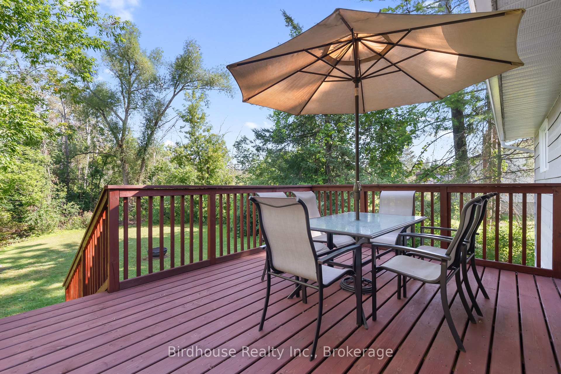 Photo 14 of 46 Riverside Drive, Kawartha Lakes, Bobcaygeon — HOMEH