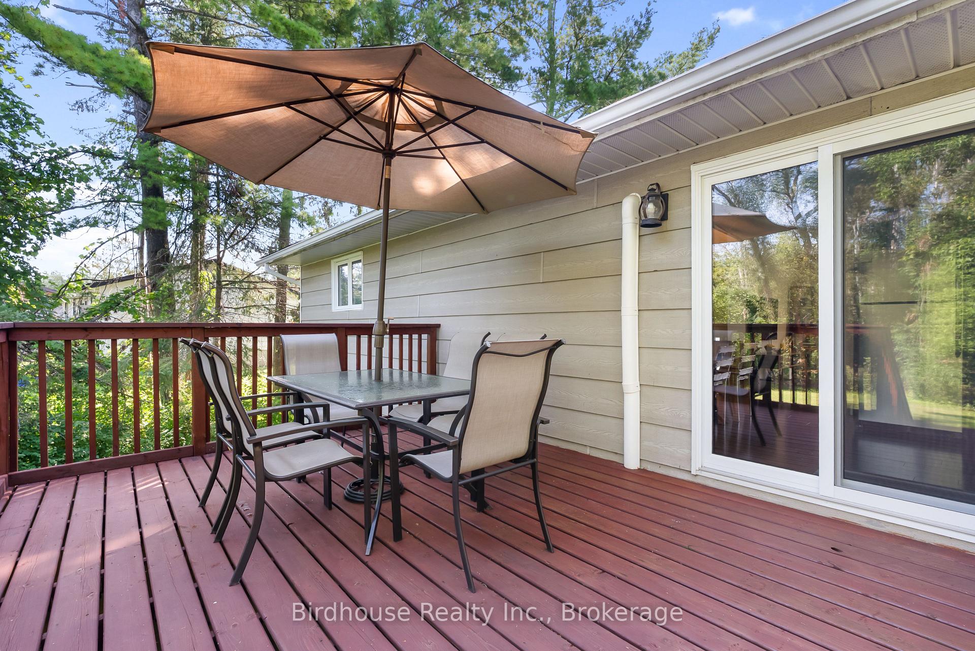 Photo 15 of 46 Riverside Drive, Kawartha Lakes, Bobcaygeon — HOMEH
