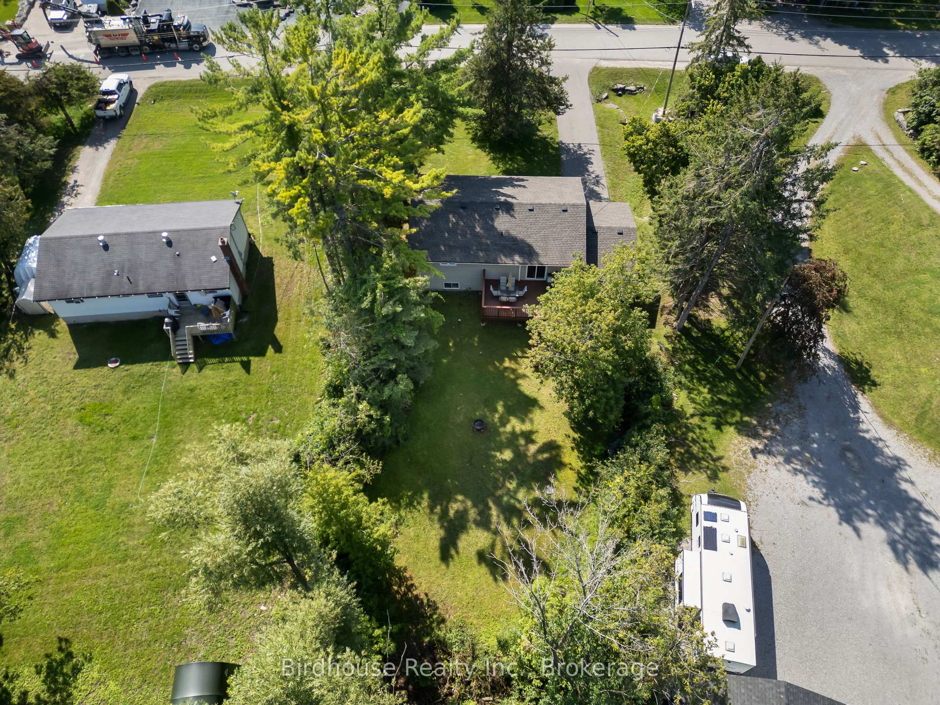 Photo 35 of 46 Riverside Drive, Kawartha Lakes, Bobcaygeon — HOMEH