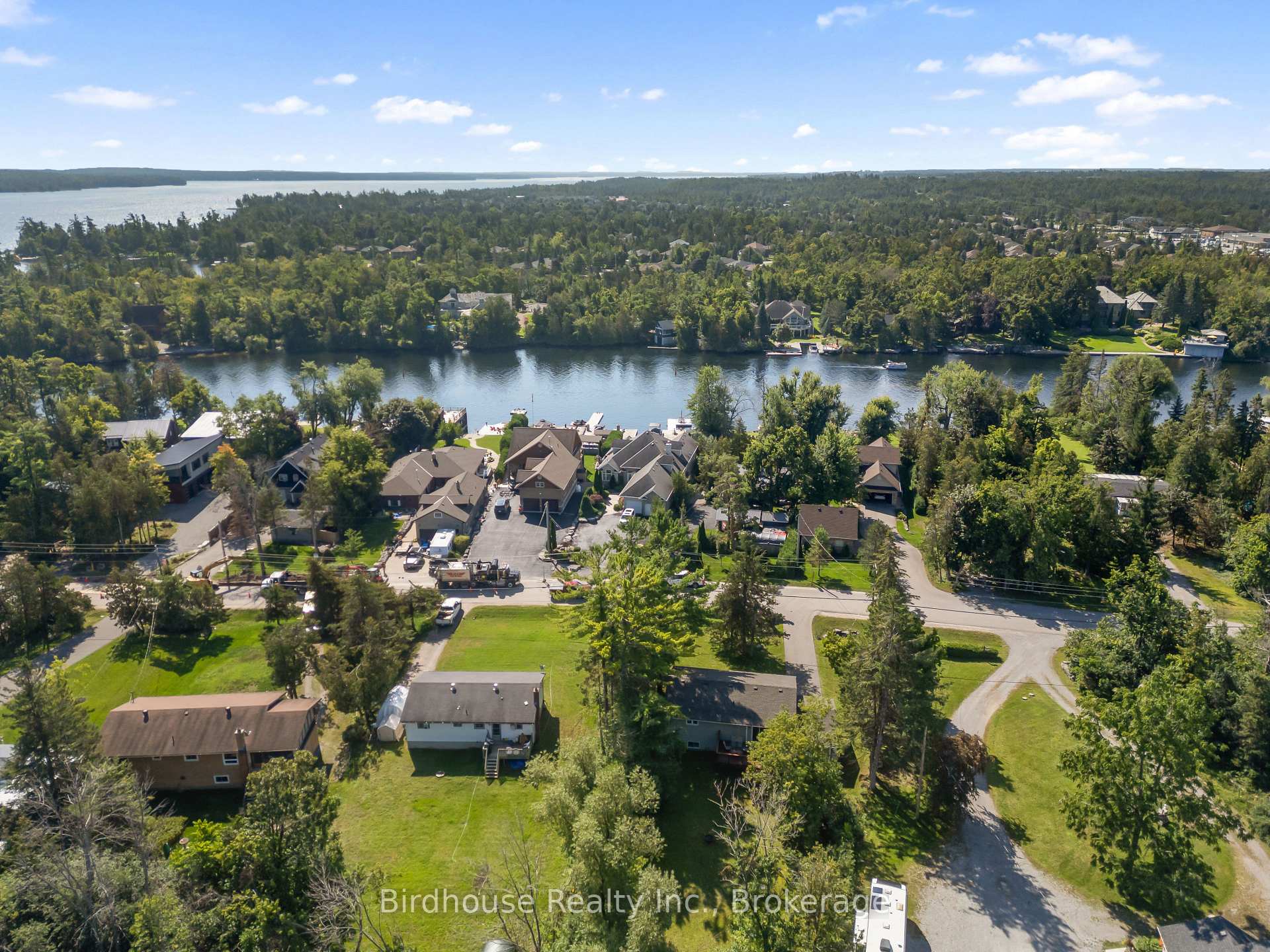 Photo 36 of 46 Riverside Drive, Kawartha Lakes, Bobcaygeon — HOMEH