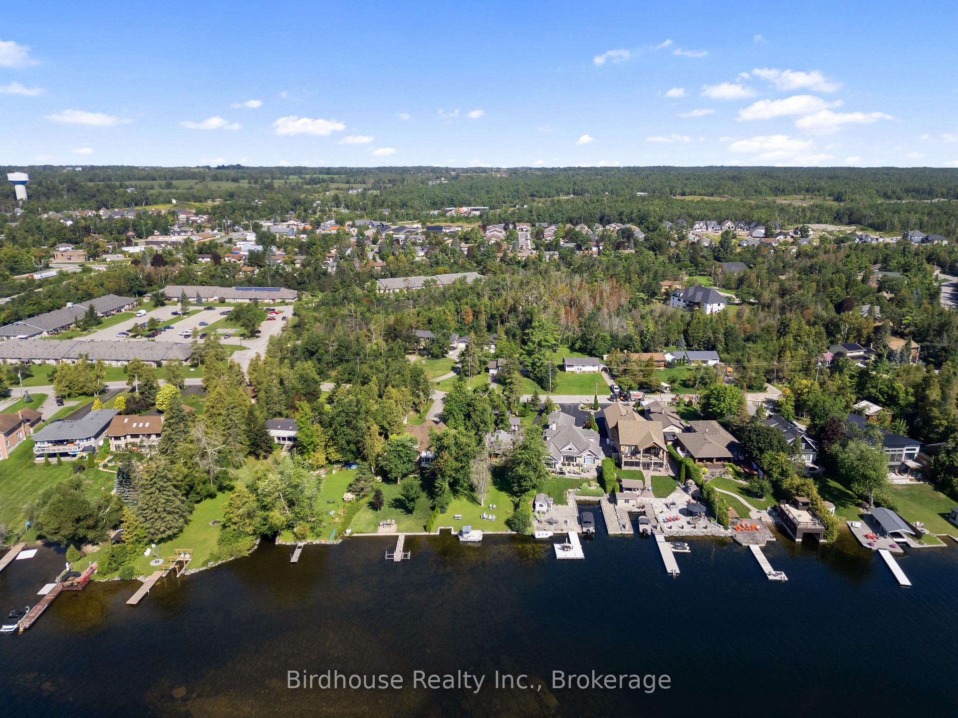 Photo 37 of 46 Riverside Drive, Kawartha Lakes, Bobcaygeon — HOMEH