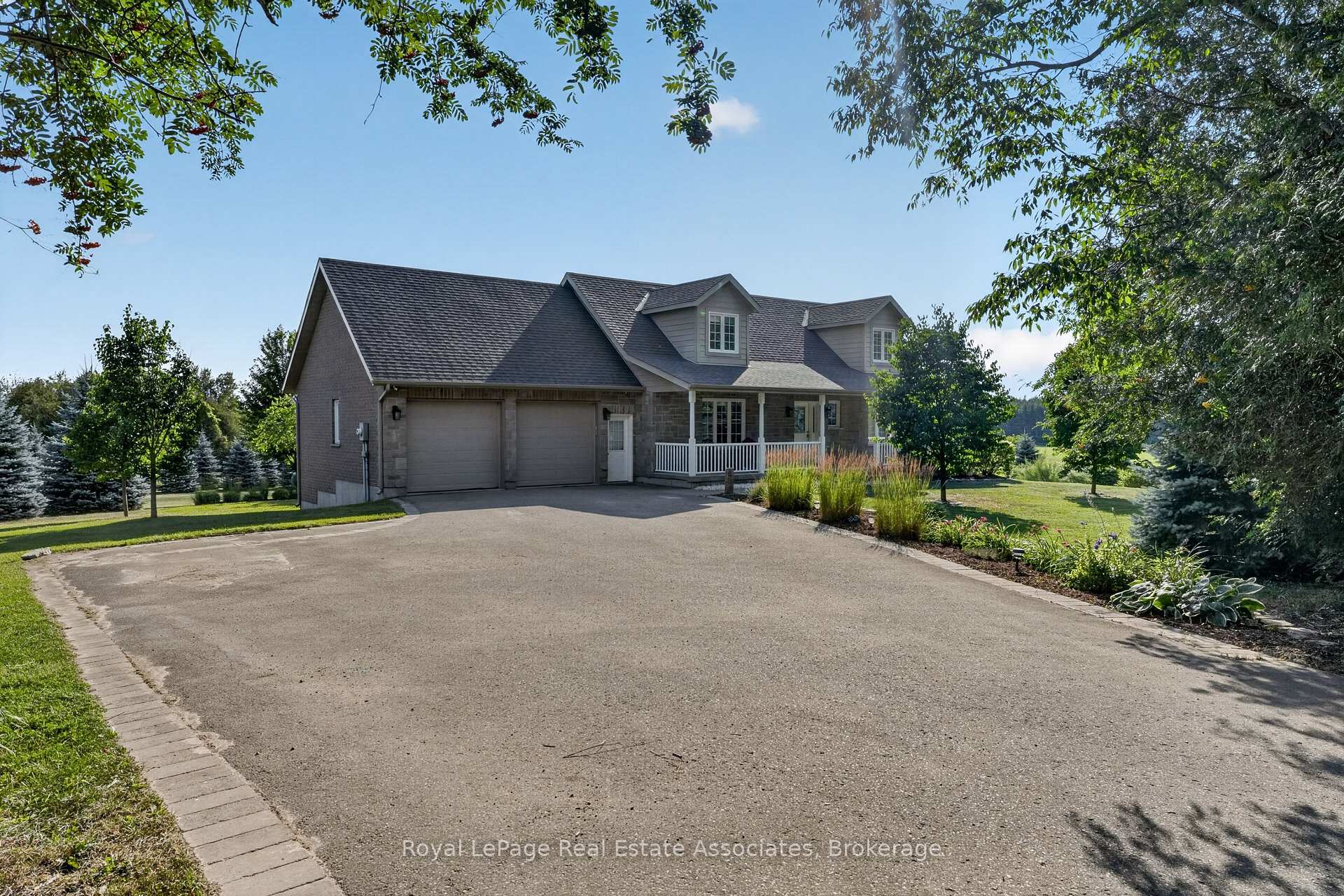 Photo 1 of 5767 Tenth Line, Erin, Rural Erin — HOMEH