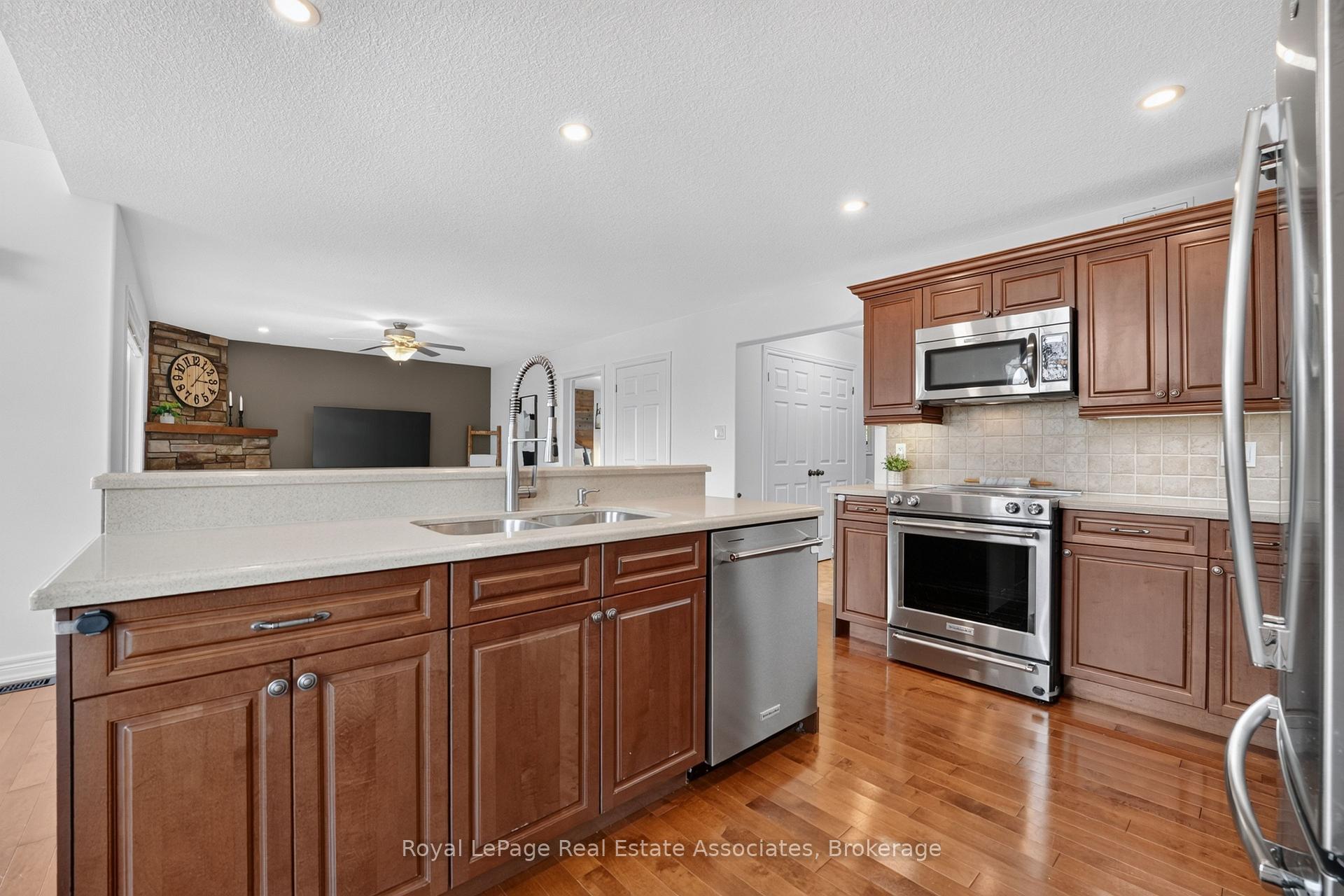 Photo 11 of 5767 Tenth Line, Erin, Rural Erin — HOMEH