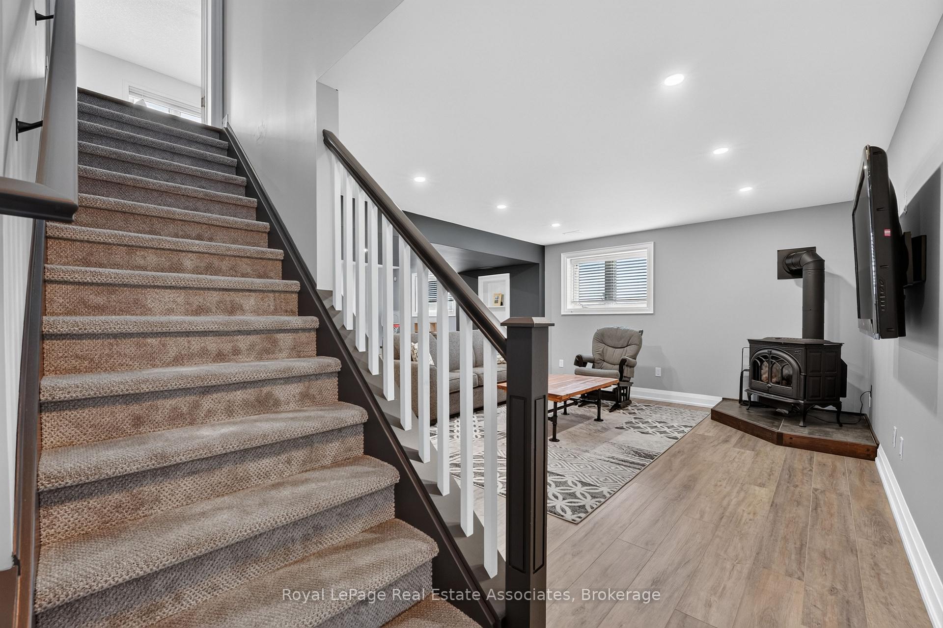 Photo 34 of 5767 Tenth Line, Erin, Rural Erin — HOMEH