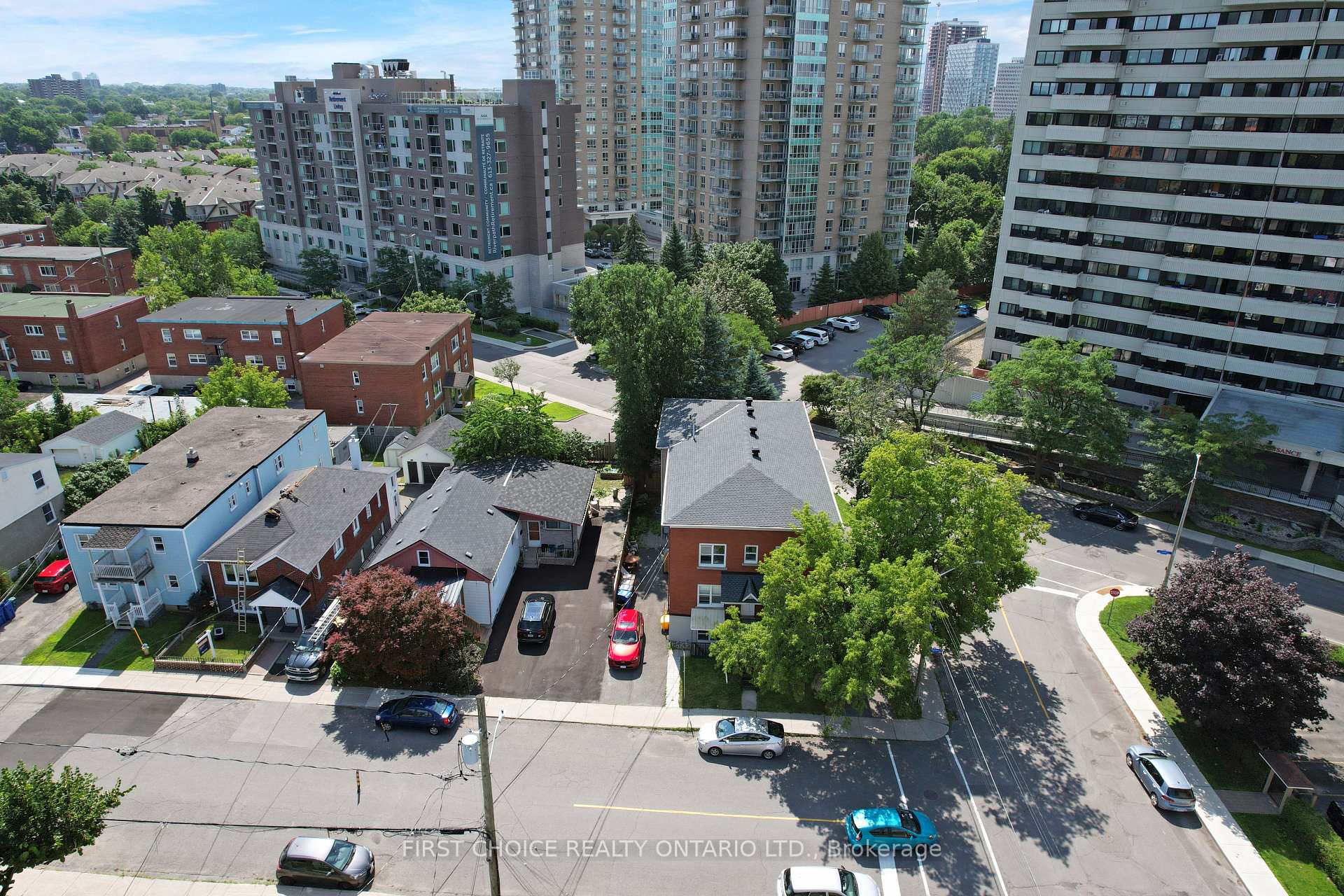 Photo 11 of 64 Genest Street, Ottawa, Vanier — HOMEH