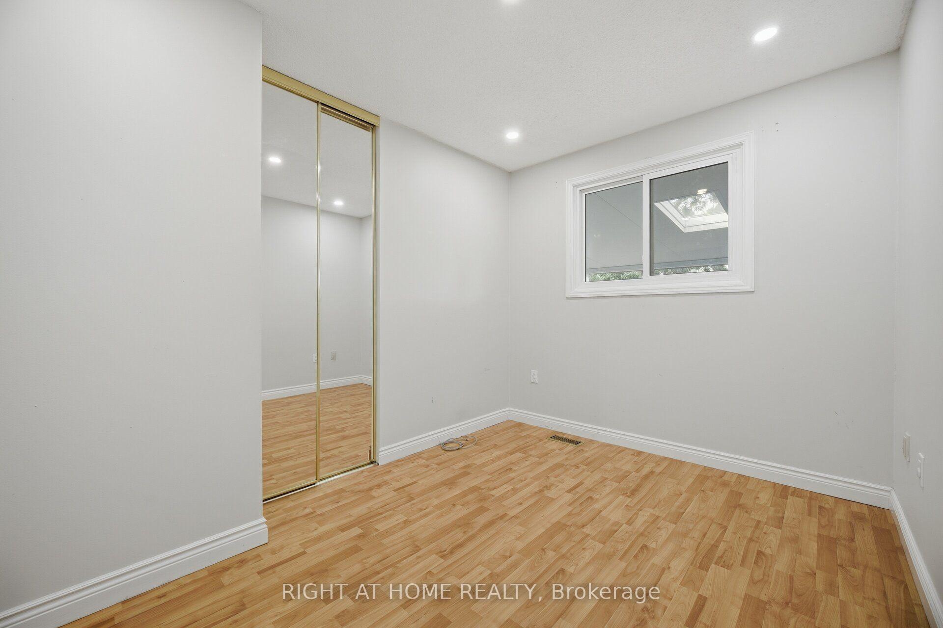 Photo 30 of 2035 Carleton Court, Burlington, Brant Hills — HOMEH