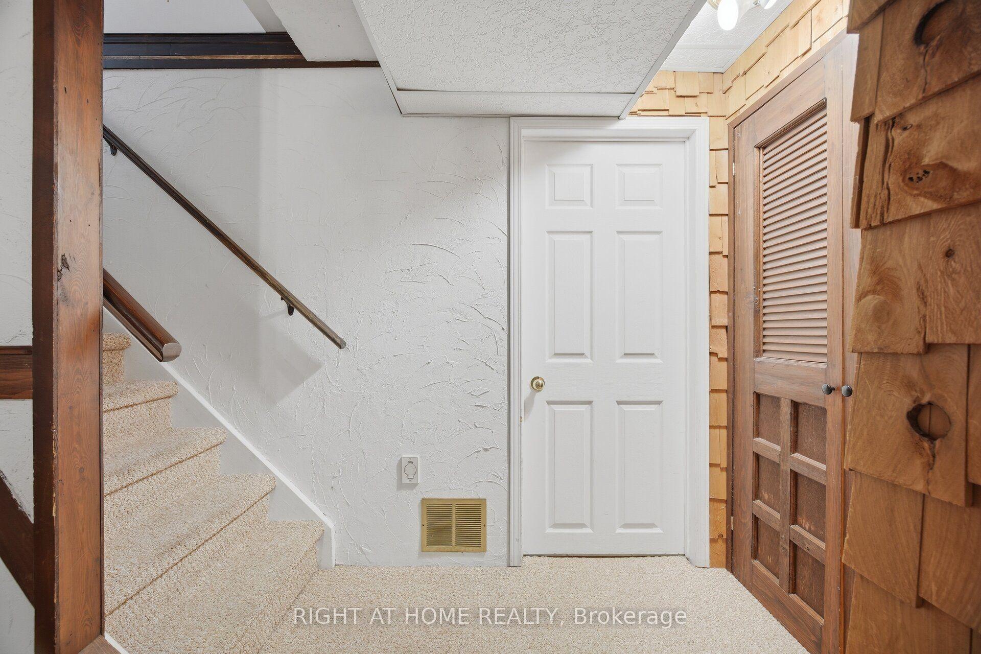 Photo 33 of 2035 Carleton Court, Burlington, Brant Hills — HOMEH