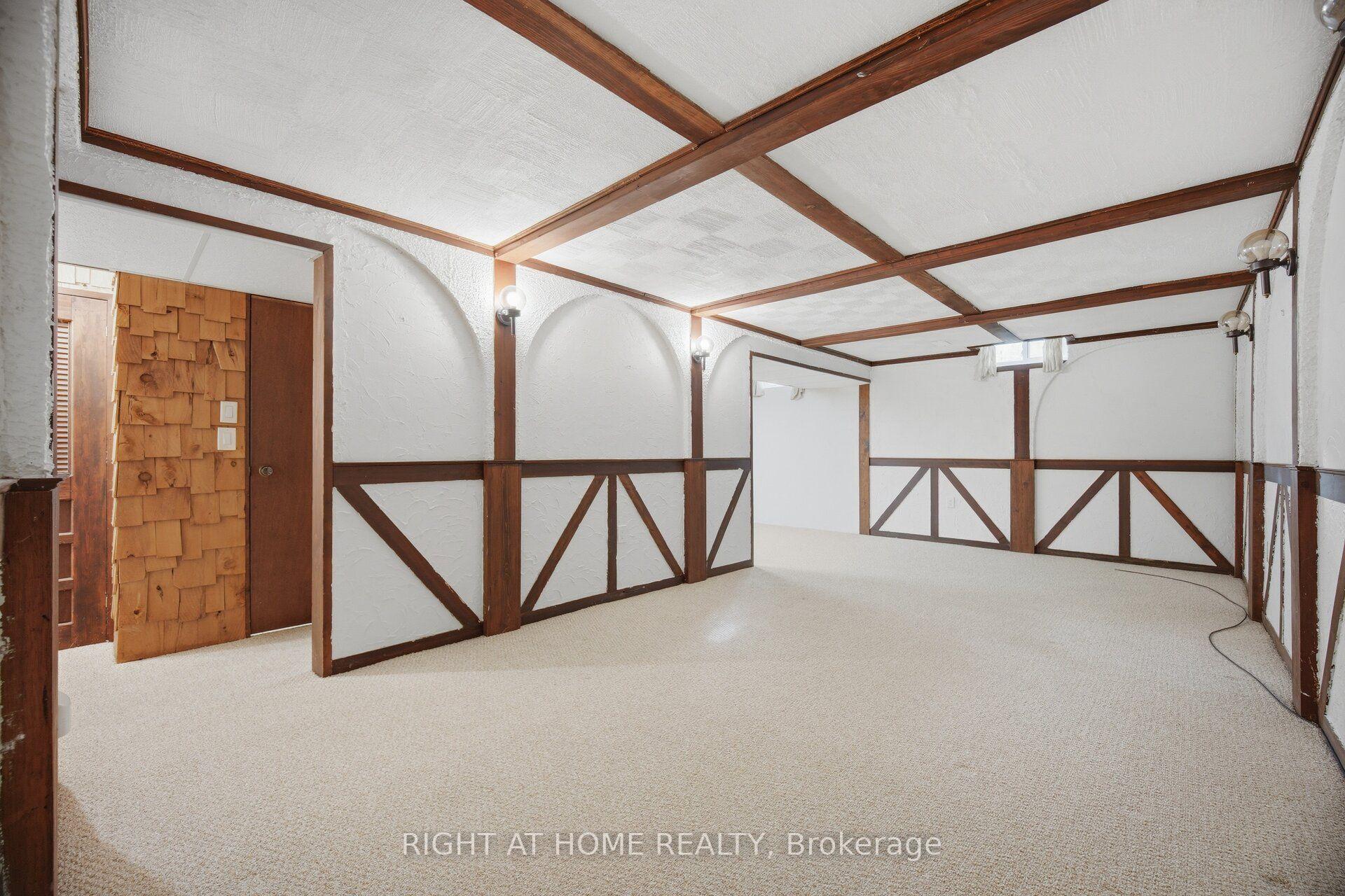 Photo 36 of 2035 Carleton Court, Burlington, Brant Hills — HOMEH