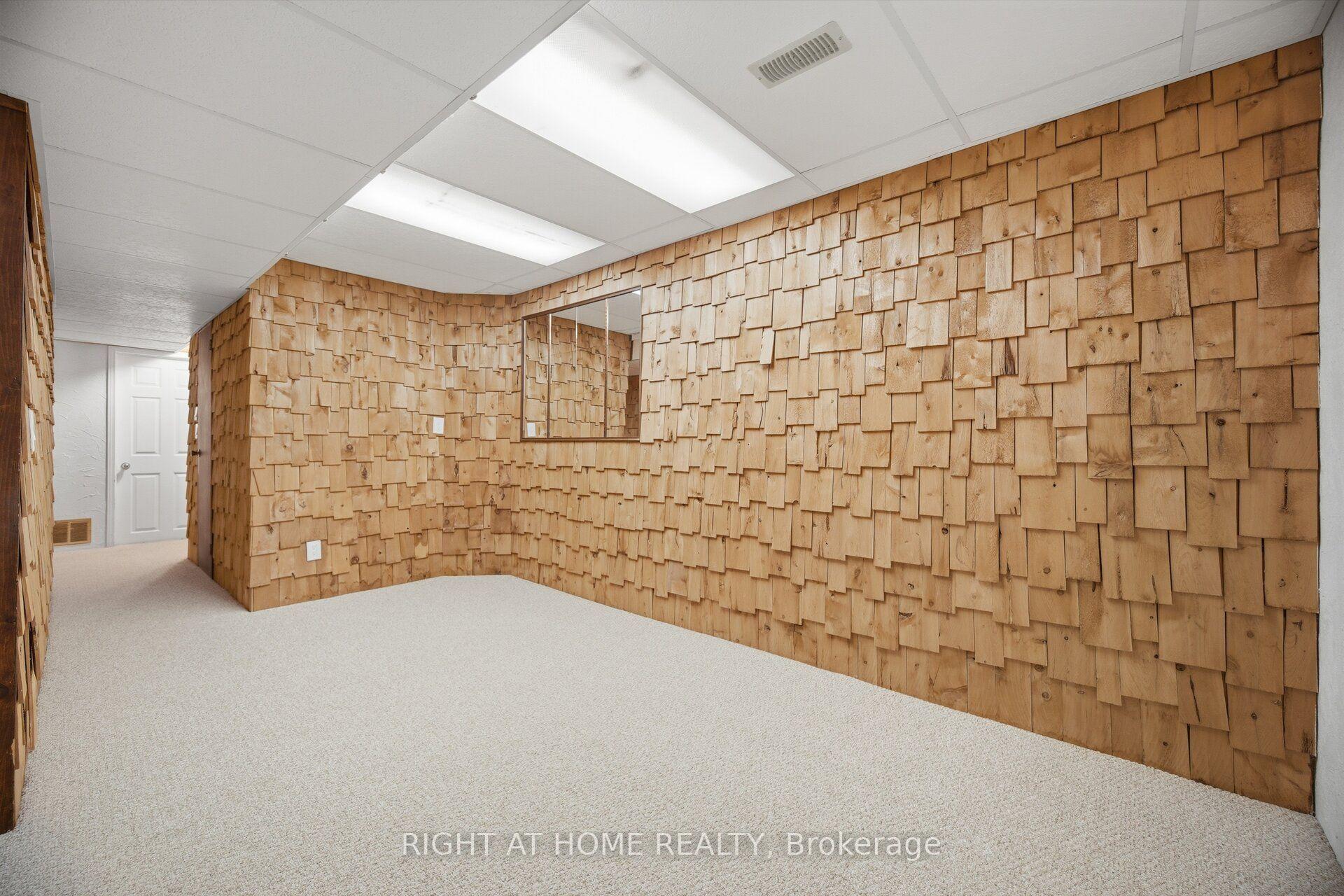 Photo 38 of 2035 Carleton Court, Burlington, Brant Hills — HOMEH