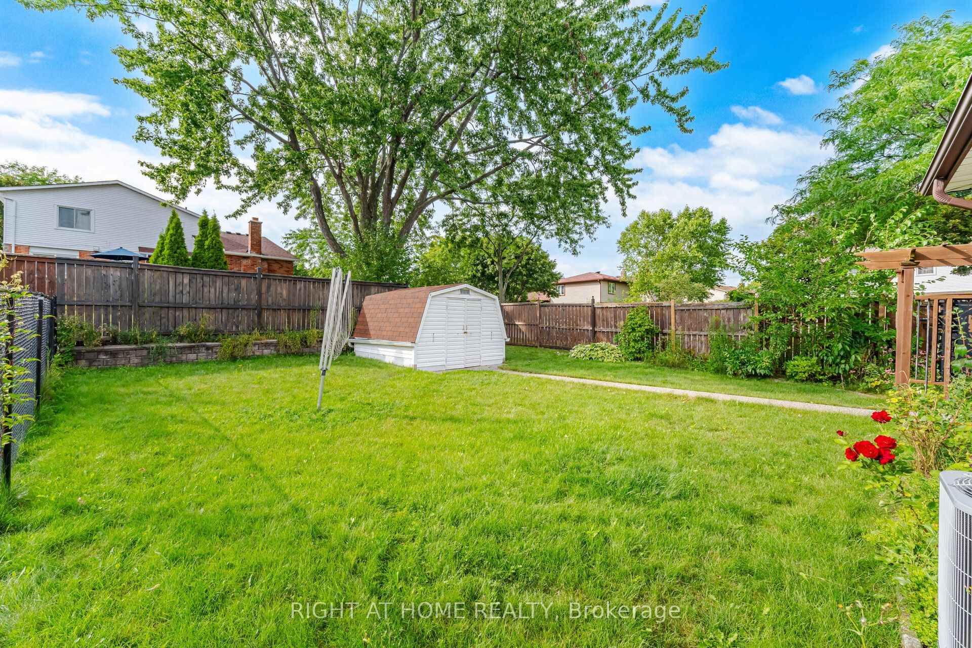 Photo 50 of 2035 Carleton Court, Burlington, Brant Hills — HOMEH