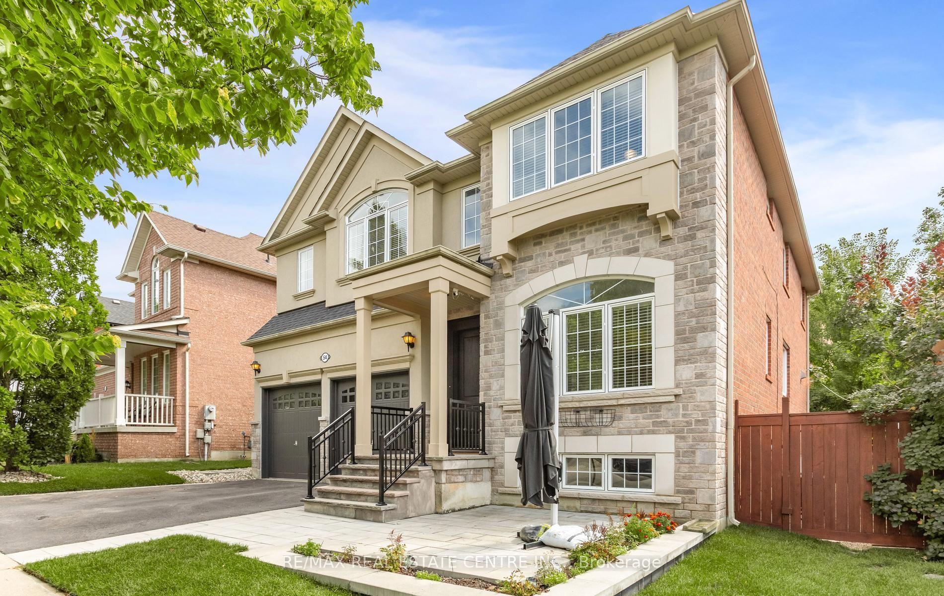 Photo 2 of 54 Apple Blossom Crescent, Halton Hills, Georgetown — HOMEH