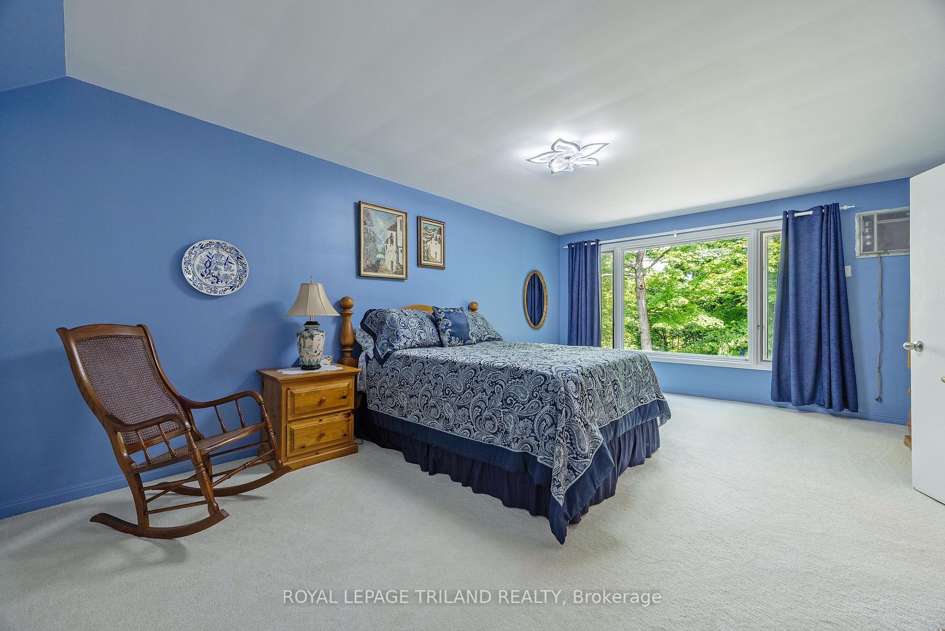 Photo 21 of 10 Regent Street, St. Thomas — HOMEH