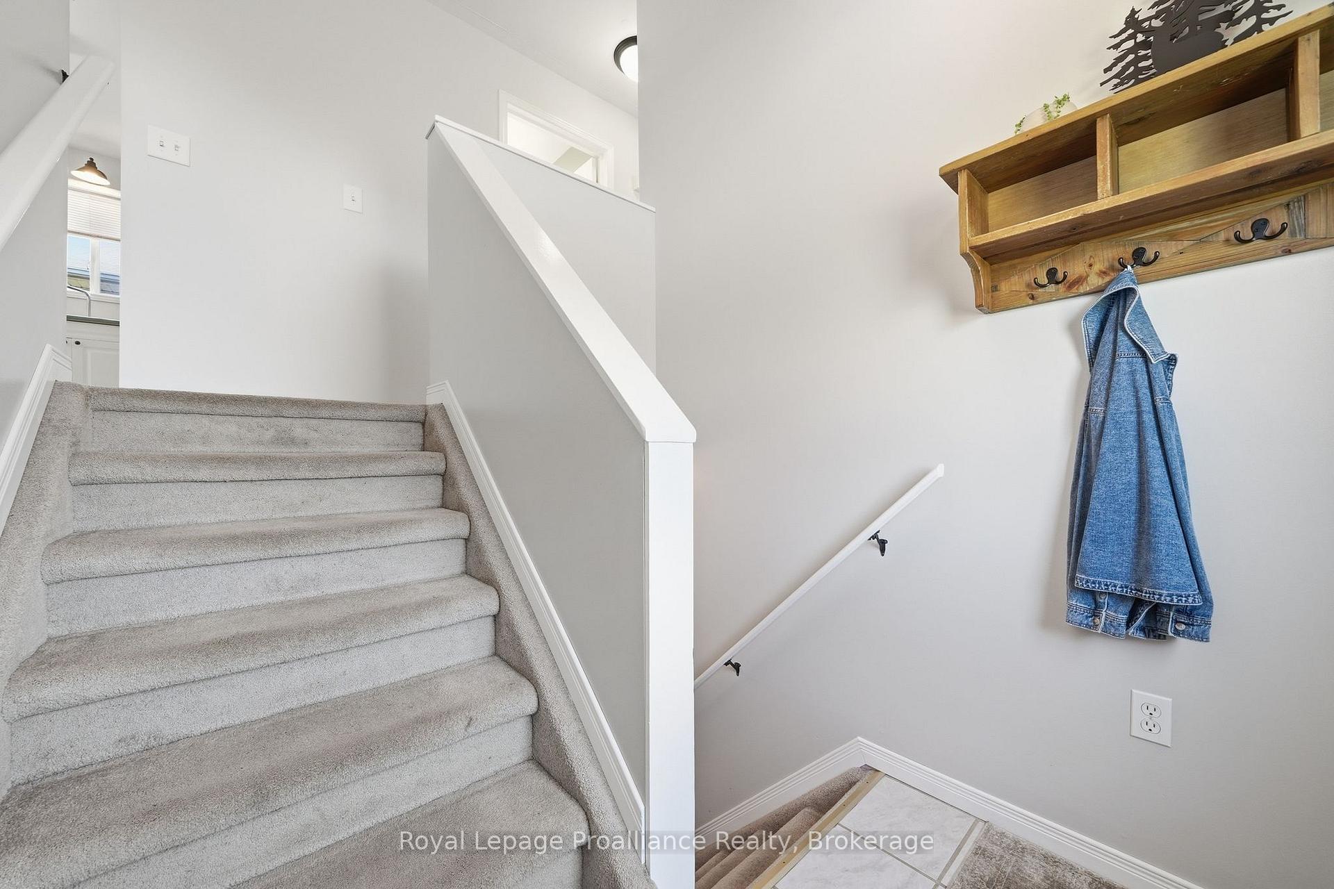 Photo 11 of 50 Octavia Street, Belleville, Belleville Ward — HOMEH
