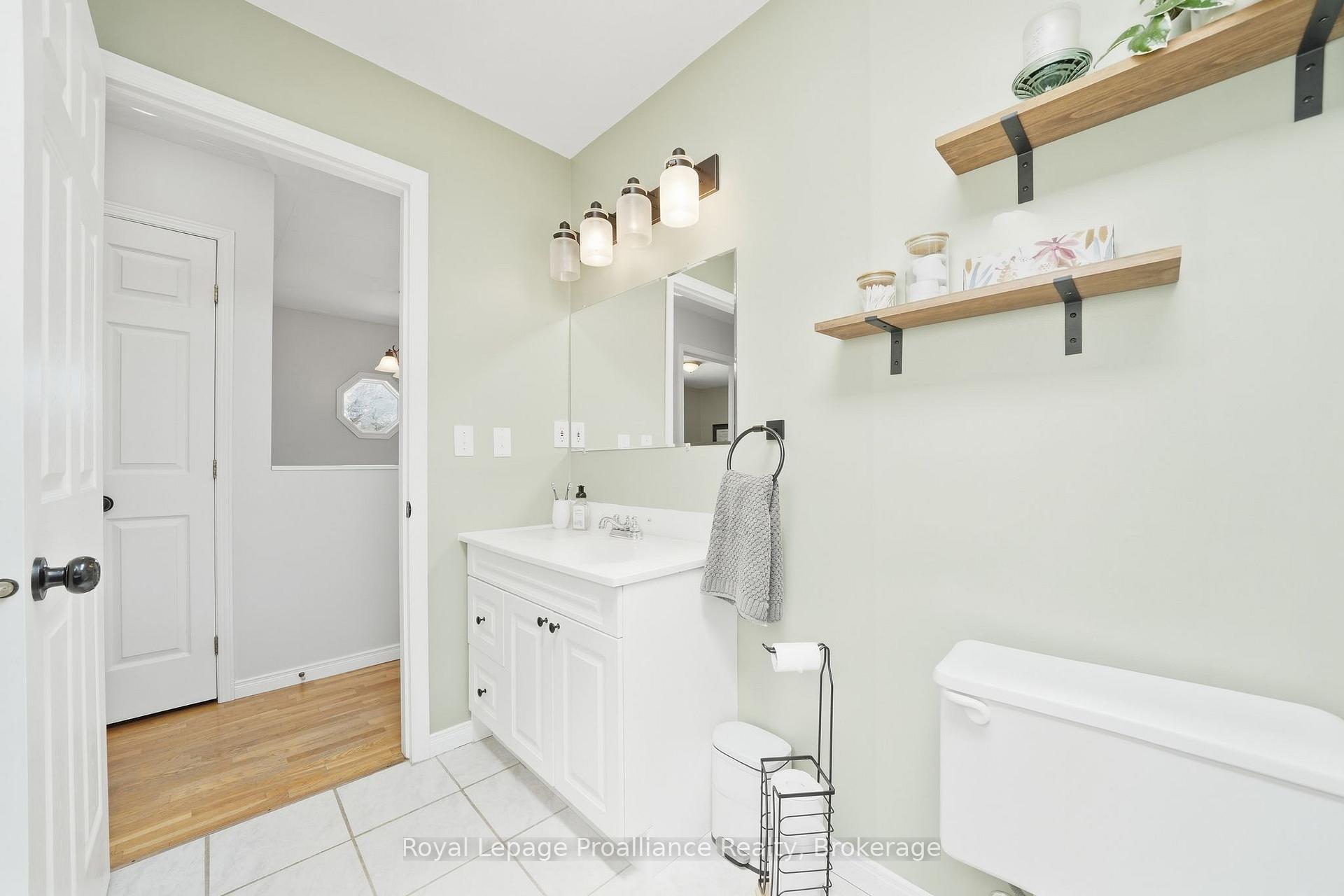 Photo 33 of 50 Octavia Street, Belleville, Belleville Ward — HOMEH