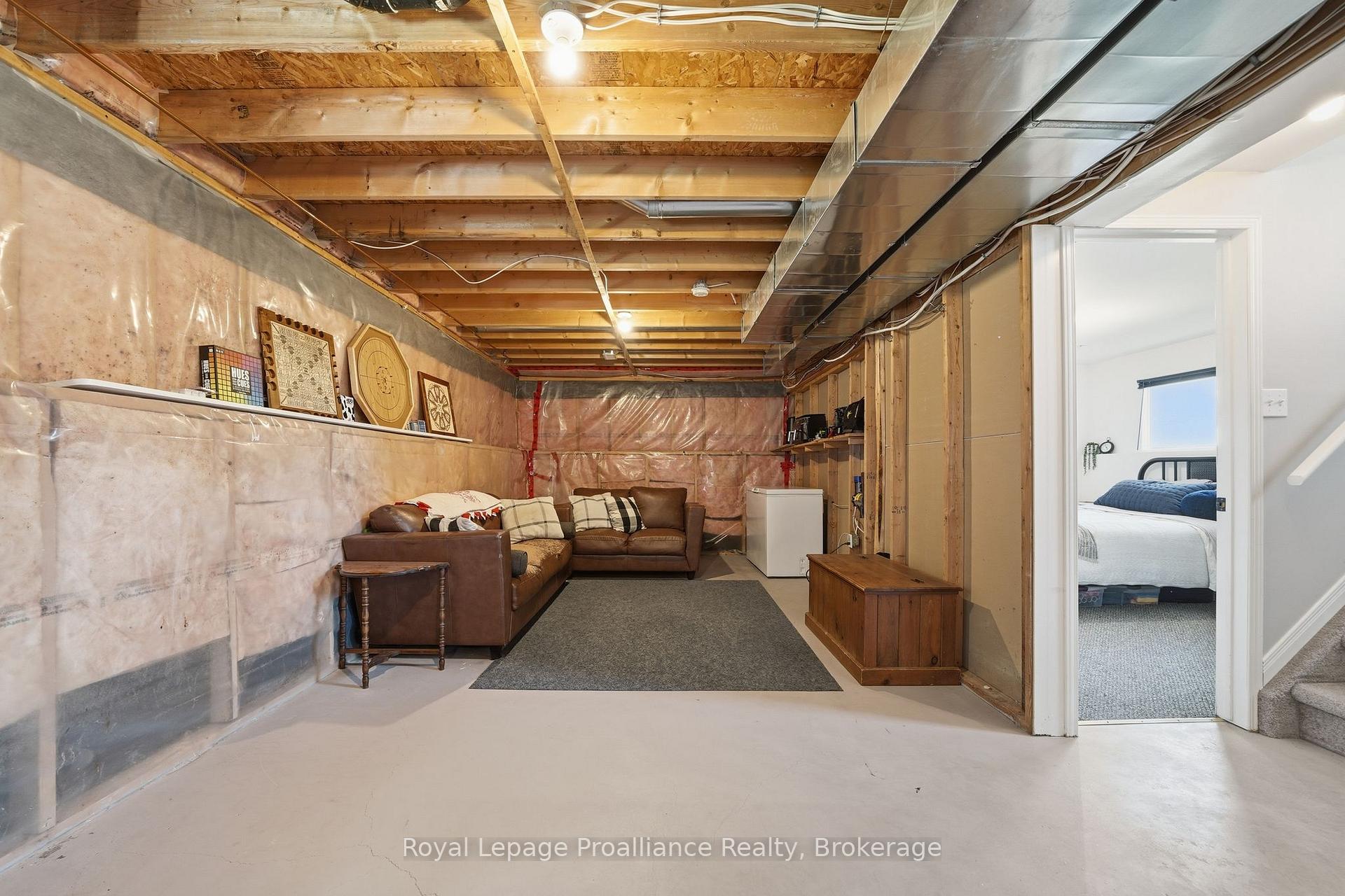Photo 38 of 50 Octavia Street, Belleville, Belleville Ward — HOMEH