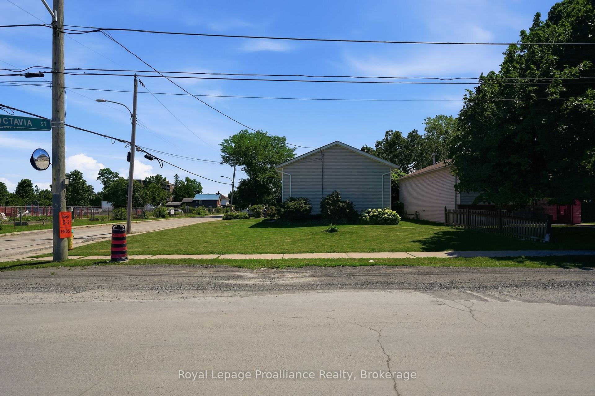 Photo 45 of 50 Octavia Street, Belleville, Belleville Ward — HOMEH
