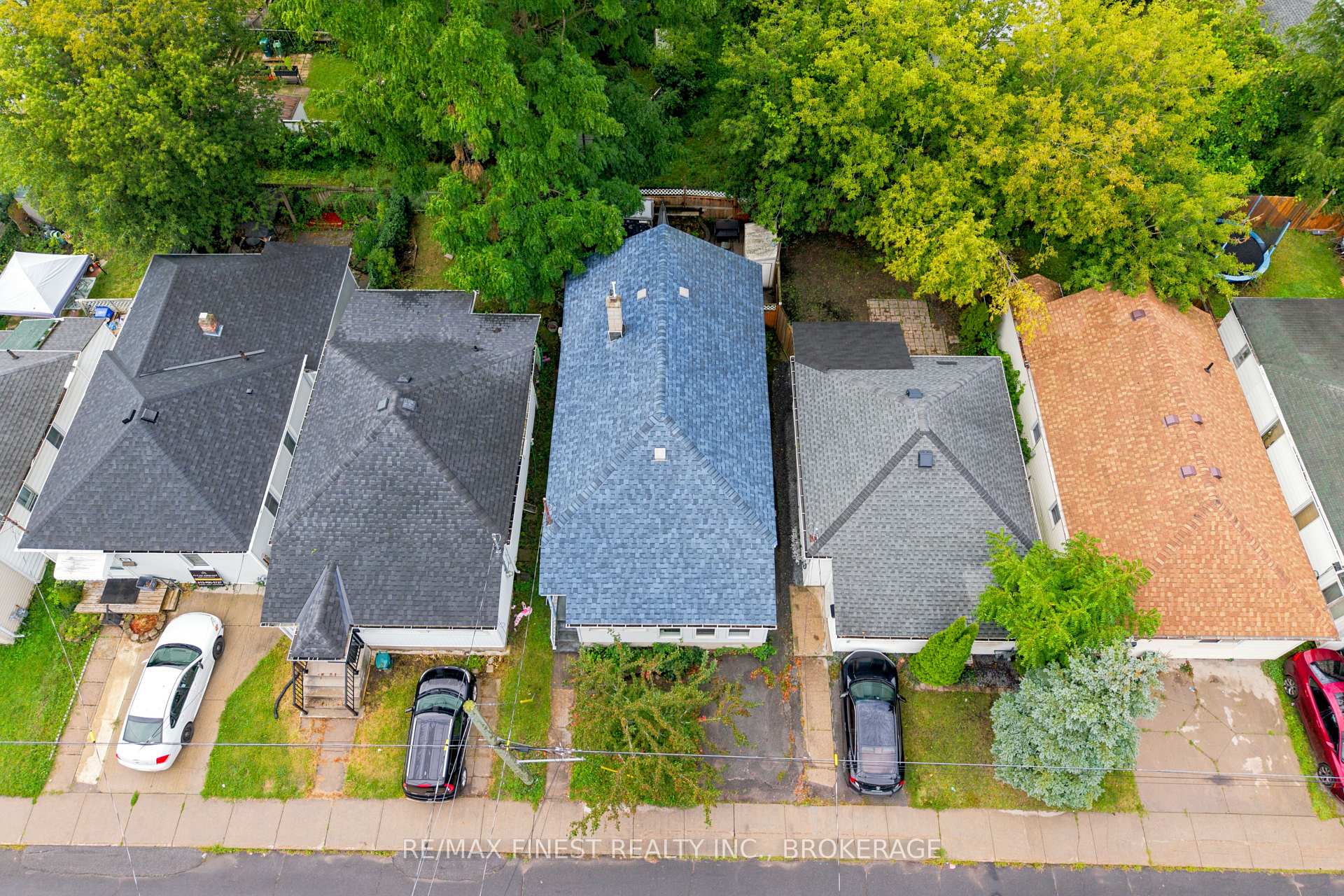 Photo 3 of 270 Patrick Street, Kingston, East of Sir John A. Blvd — HOMEH