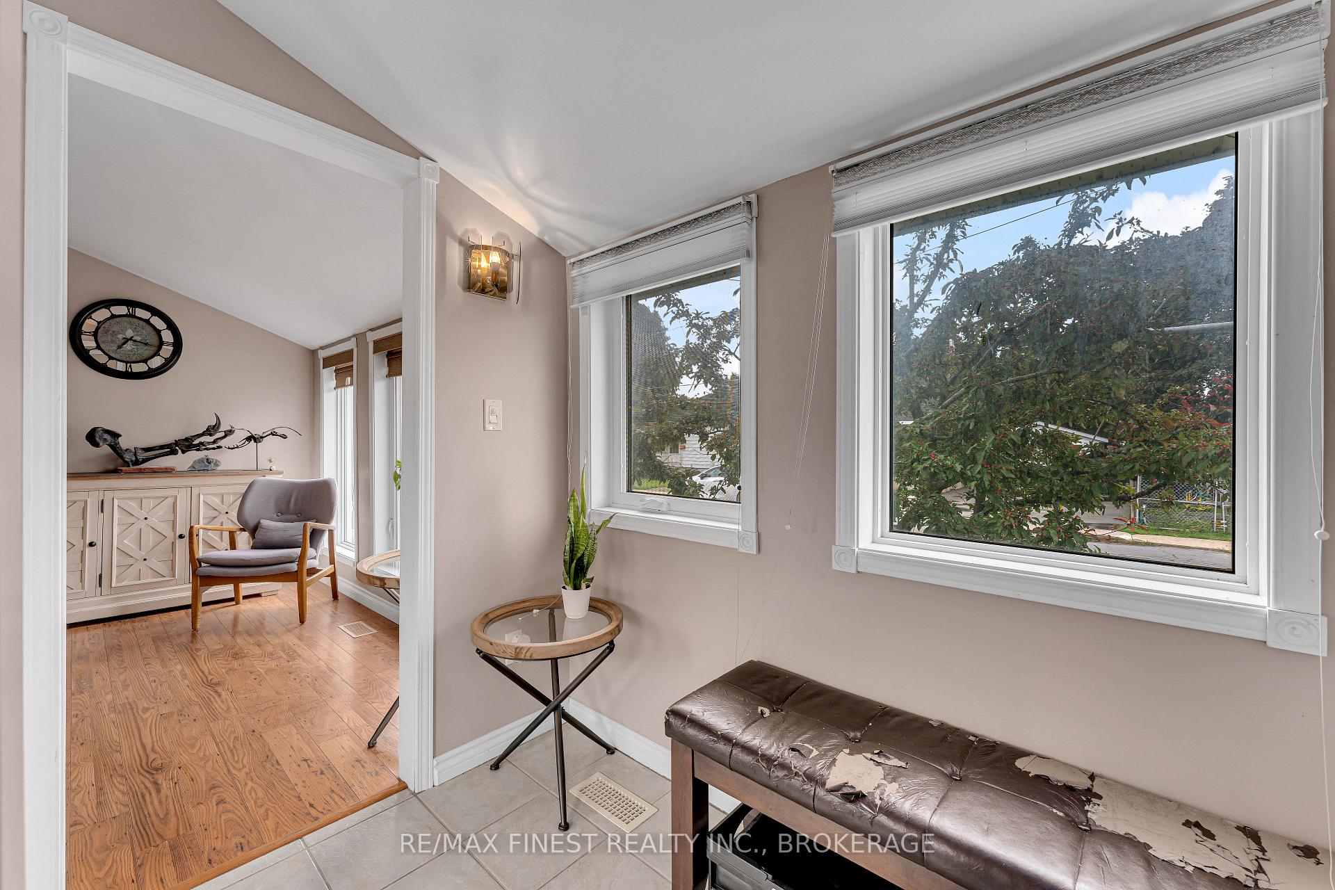 Photo 11 of 270 Patrick Street, Kingston, East of Sir John A. Blvd — HOMEH