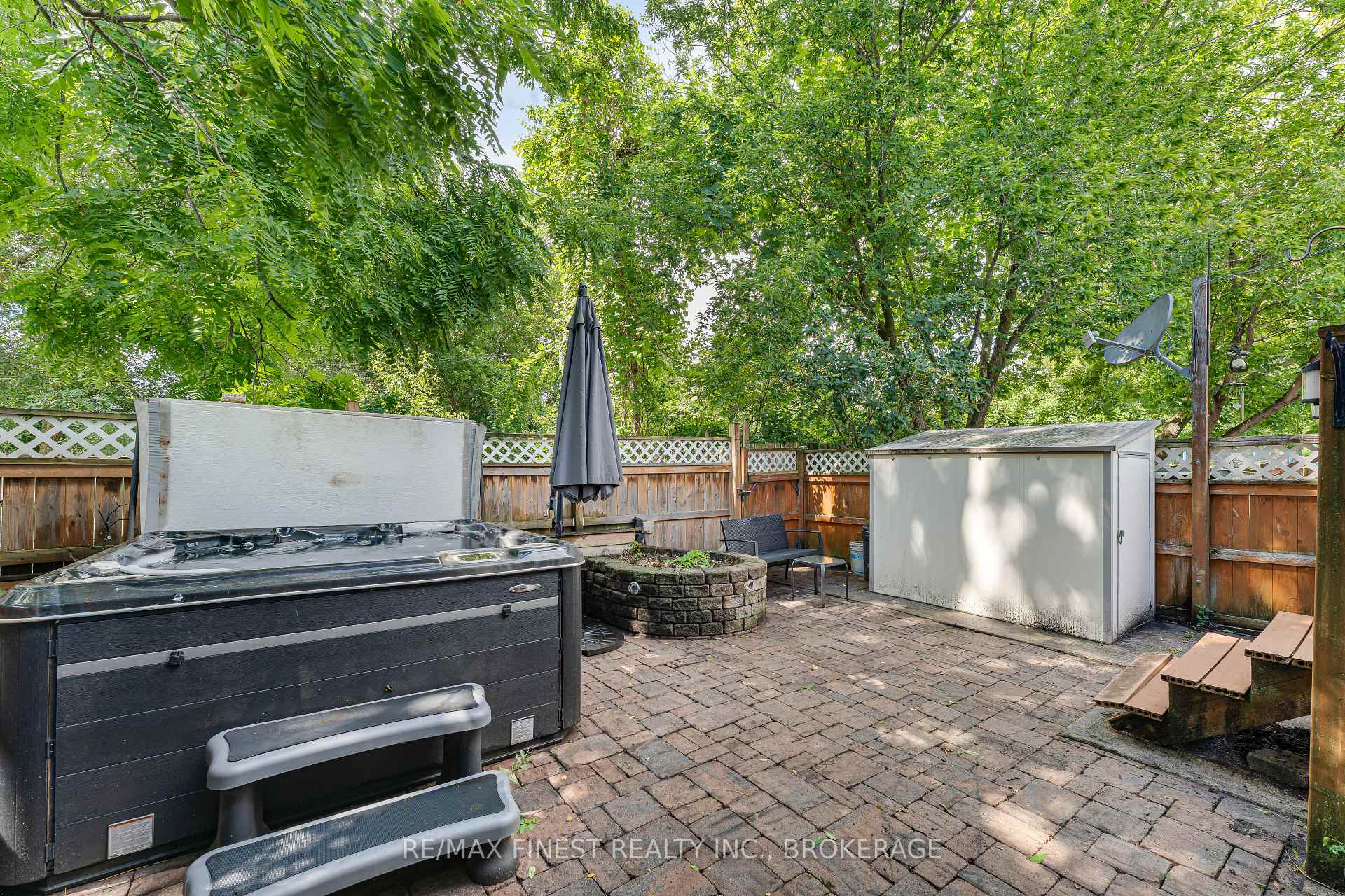 Photo 32 of 270 Patrick Street, Kingston, East of Sir John A. Blvd — HOMEH