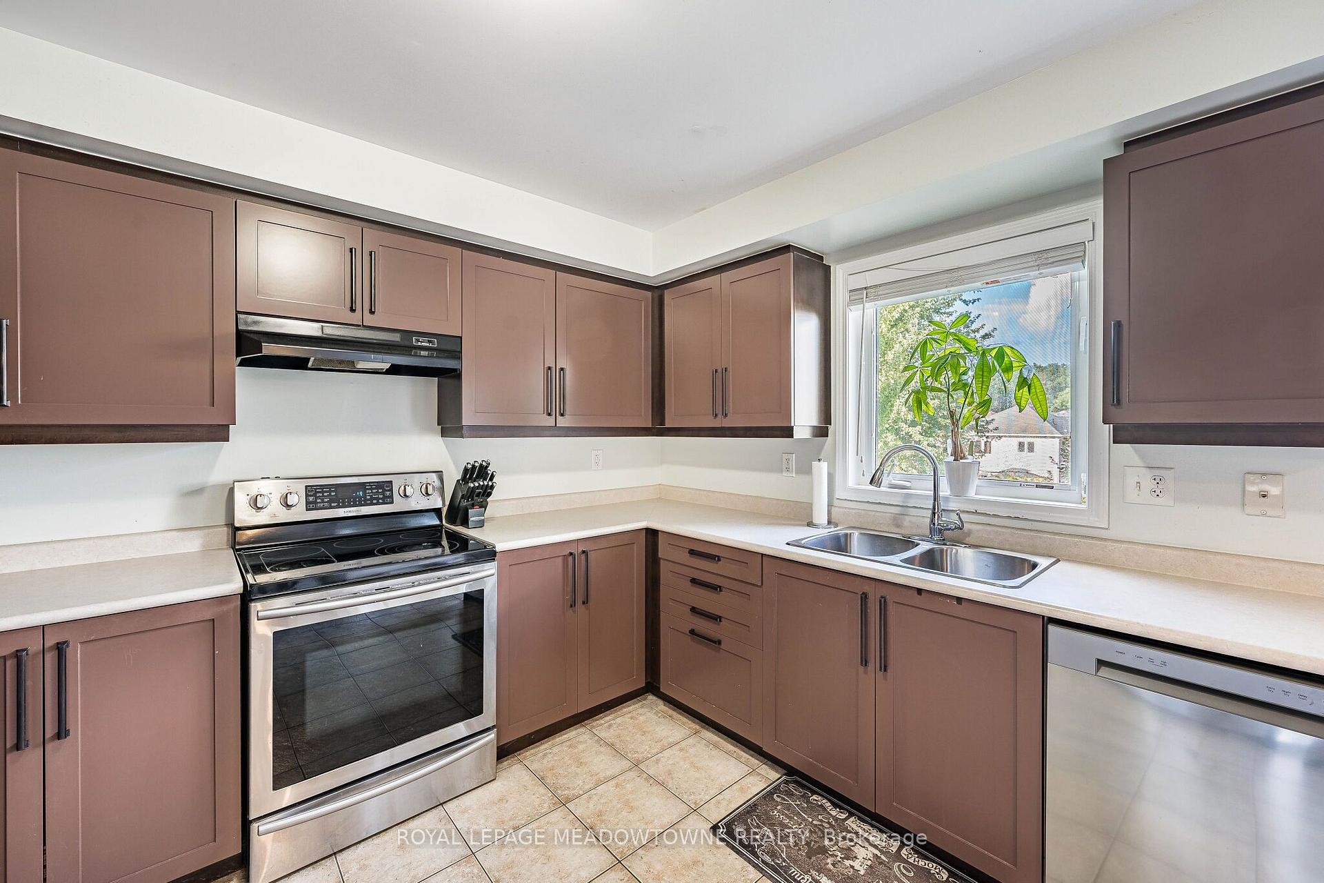 Photo 13 of 157 Powell Road, Brantford, Empire — HOMEH